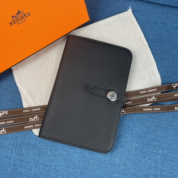 エルメス財布コピー背面デザイン